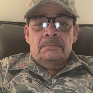 Meet your Posher, Adriel